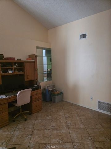 371 Rogers Court, Calimesa, CA 92320