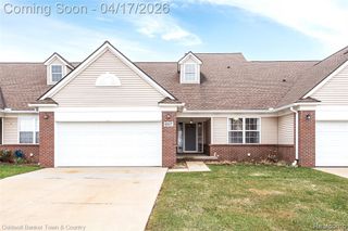 6667 Cortland Avenue 56, Brighton, MI 48114