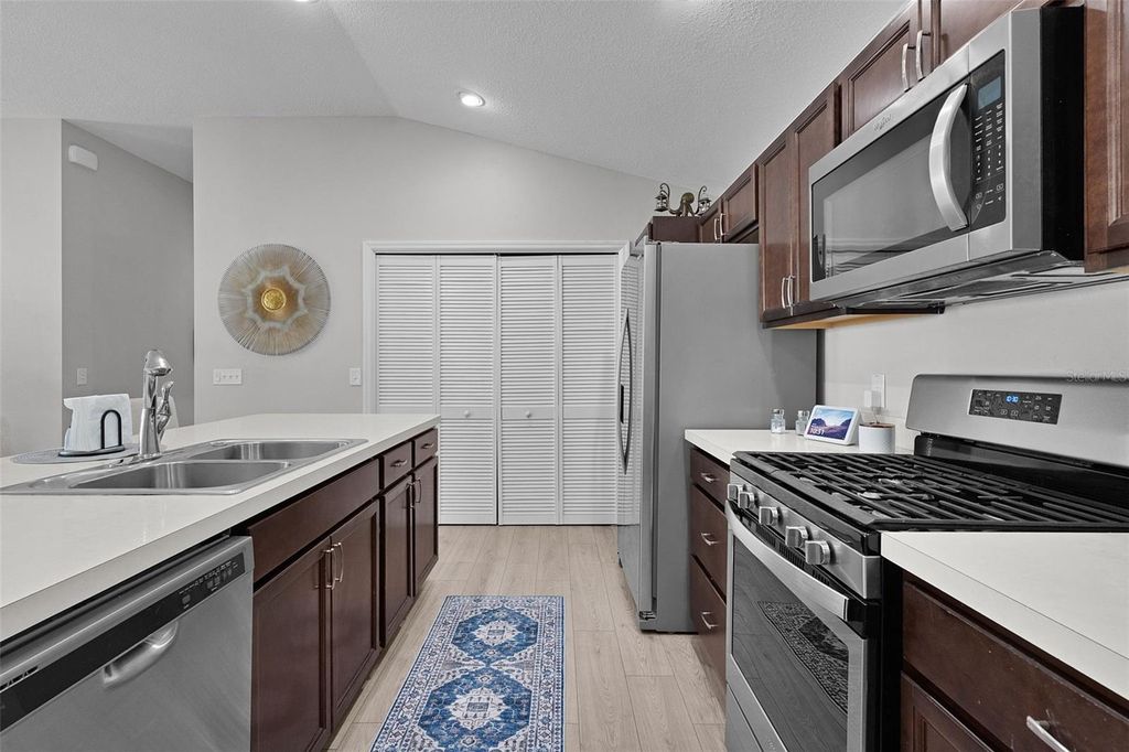 Image 16 of property listing at 5705 CRAFT COURT, The Villages, FL 32163