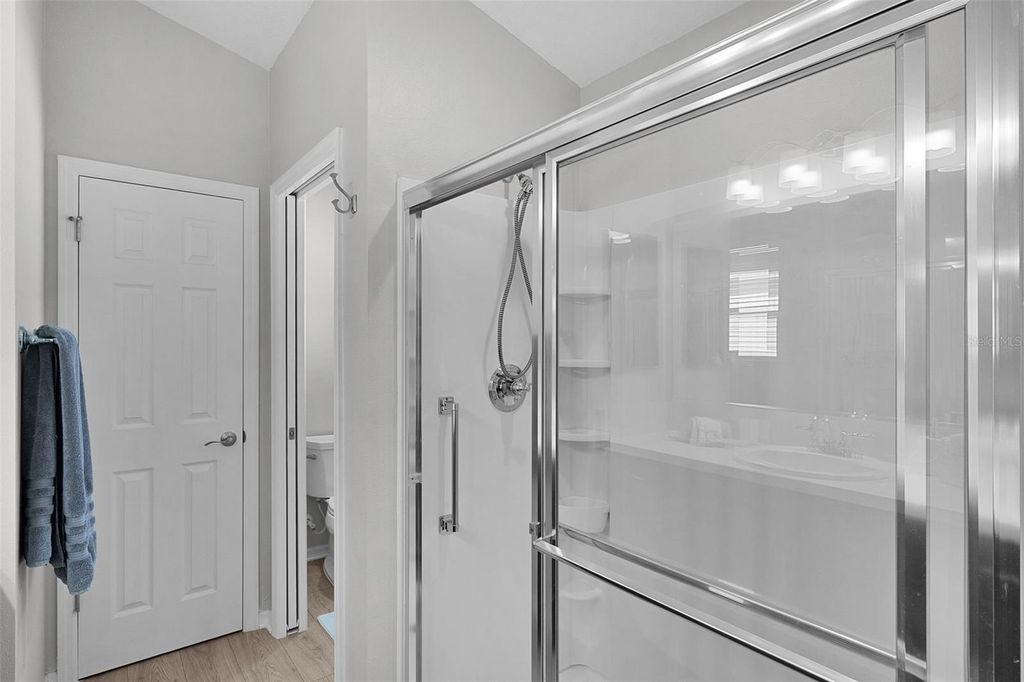 Image 24 of property listing at 5705 CRAFT COURT, The Villages, FL 32163