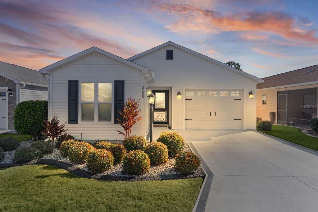 Image 36 of property listing at 5705 CRAFT COURT, The Villages, FL 32163