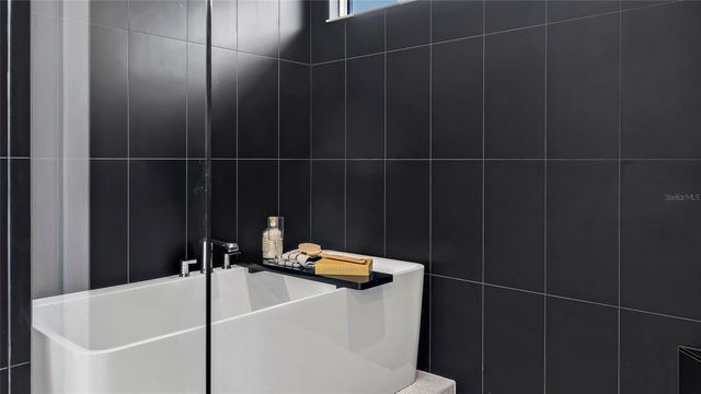 344 PORTOFINO LOOP, Lady Lake, FL 32159