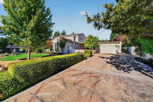 398 Crest Drive, San Jose, CA 95127