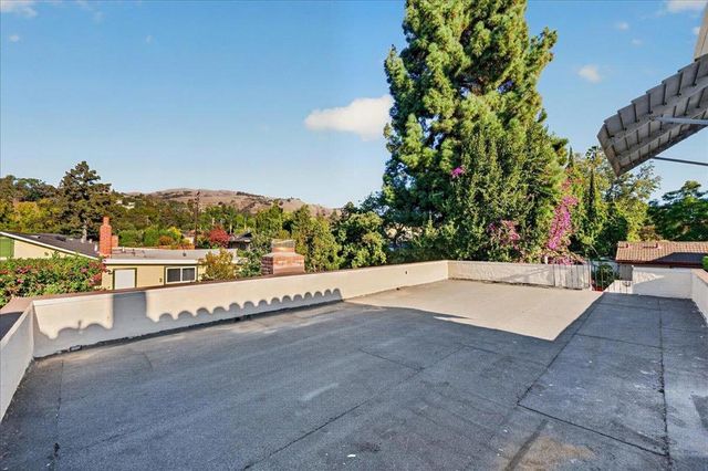 398 Crest Drive, San Jose, CA 95127