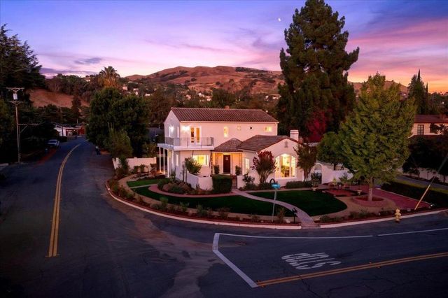 398 Crest Drive, San Jose, CA 95127