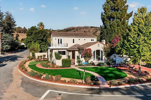 398 Crest Drive, San Jose, CA 95127