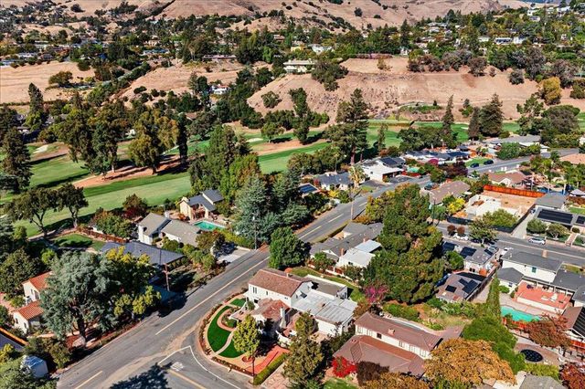 398 Crest Drive, San Jose, CA 95127
