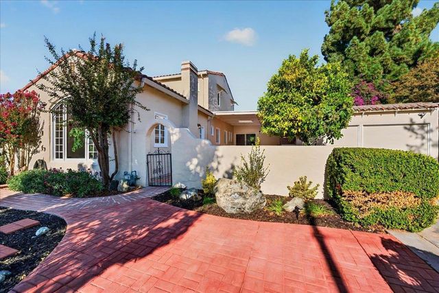 398 Crest Drive, San Jose, CA 95127
