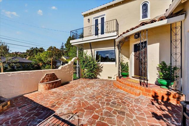 398 Crest Drive, San Jose, CA 95127