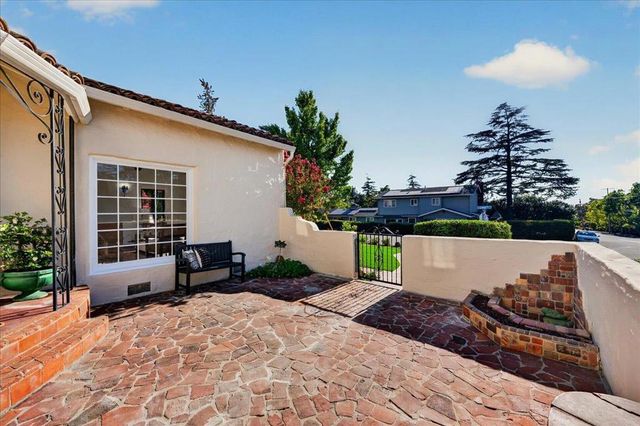 398 Crest Drive, San Jose, CA 95127