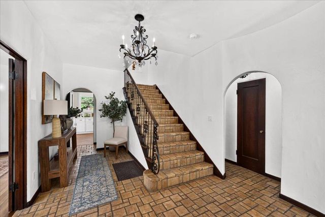 398 Crest Drive, San Jose, CA 95127