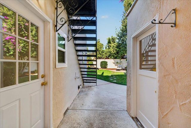 398 Crest Drive, San Jose, CA 95127