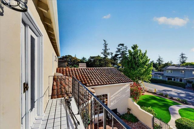 398 Crest Drive, San Jose, CA 95127