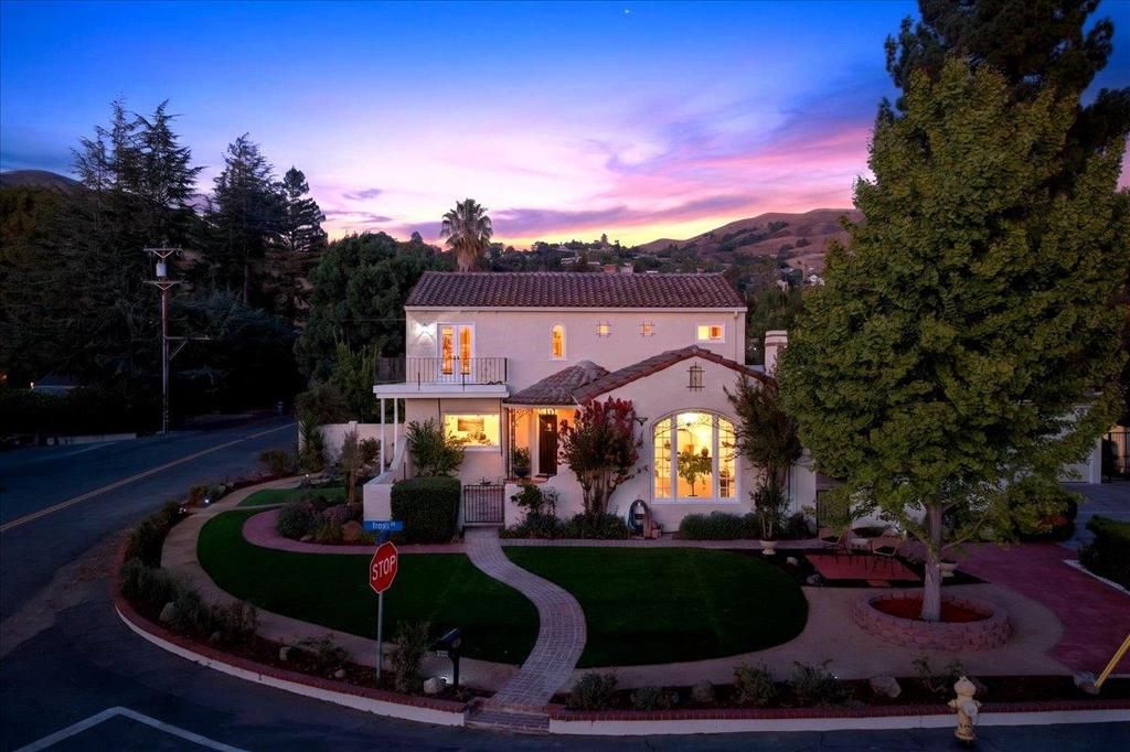 398 Crest Drive, San Jose, CA 95127