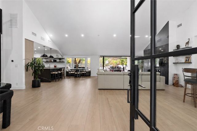 5953 Lubao Avenue, Woodland Hills, CA 91367