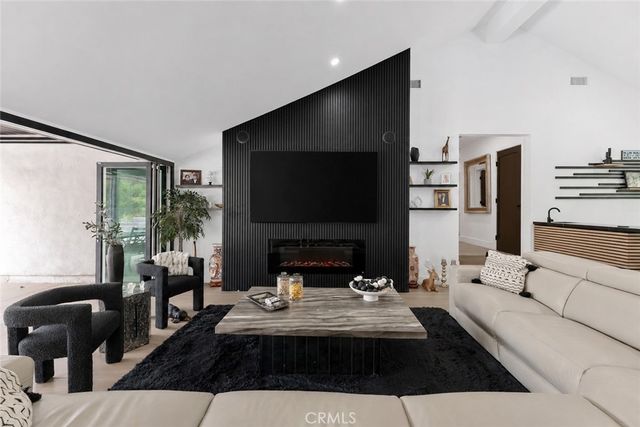 5953 Lubao Avenue, Woodland Hills, CA 91367