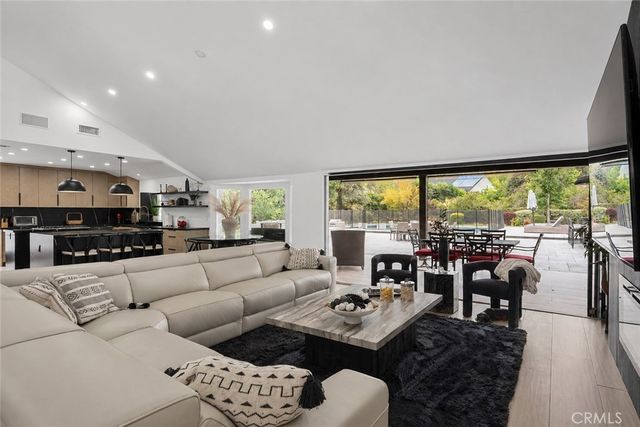 5953 Lubao Avenue, Woodland Hills, CA 91367