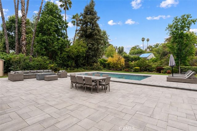 5953 Lubao Avenue, Woodland Hills, CA 91367