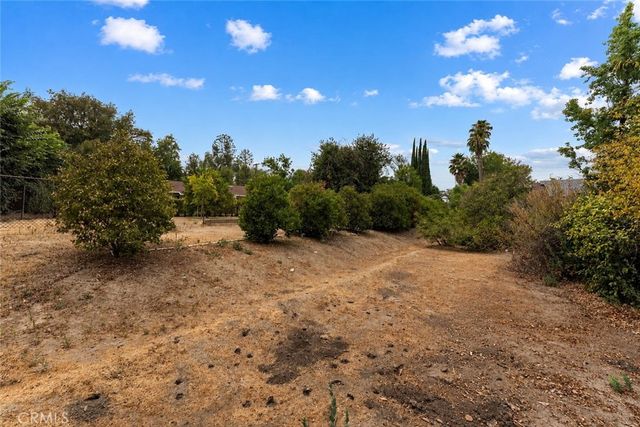 5953 Lubao Avenue, Woodland Hills, CA 91367