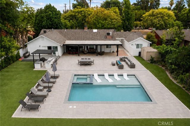 5953 Lubao Avenue, Woodland Hills, CA 91367