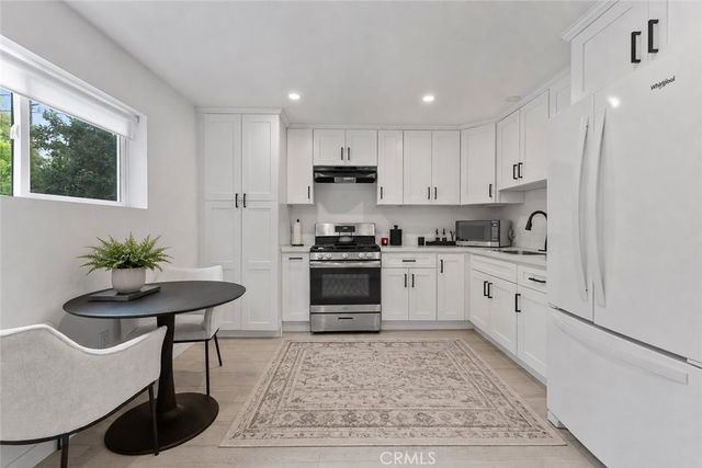 5953 Lubao Avenue, Woodland Hills, CA 91367