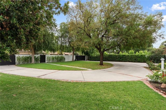 5953 Lubao Avenue, Woodland Hills, CA 91367