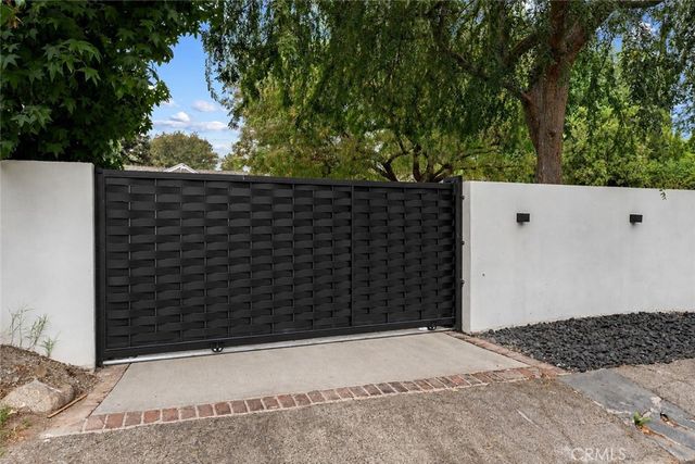 5953 Lubao Avenue, Woodland Hills, CA 91367