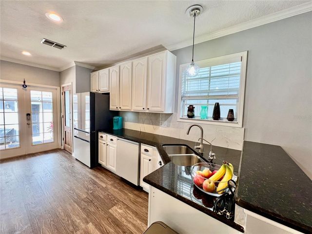 16112 LONEOAK VIEW DRIVE, Lithia, FL 33547