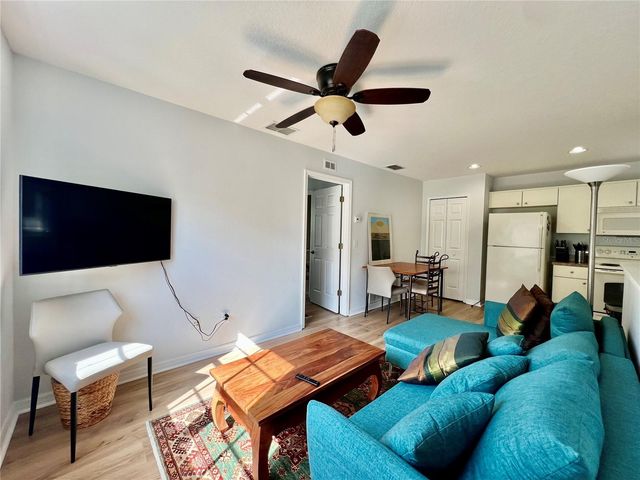 16112 LONEOAK VIEW DRIVE, Lithia, FL 33547