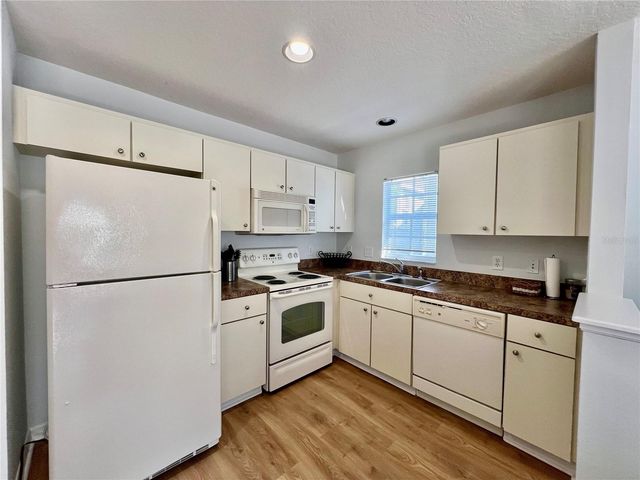 16112 LONEOAK VIEW DRIVE, Lithia, FL 33547