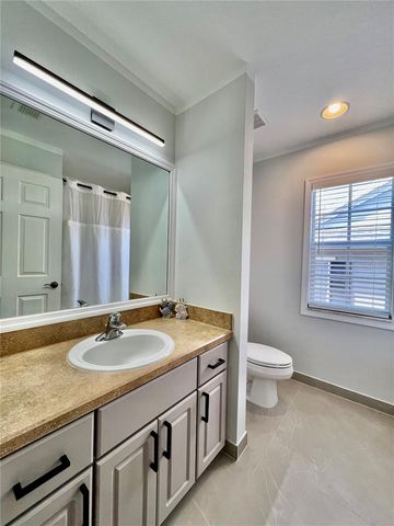 16112 LONEOAK VIEW DRIVE, Lithia, FL 33547