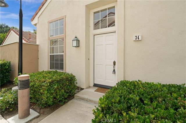 34 Oxford 36, Irvine, CA 92612