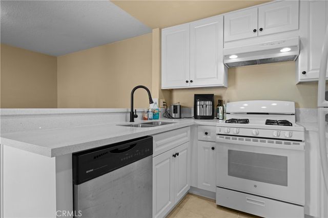 34 Oxford 36, Irvine, CA 92612