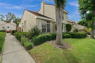 34 Oxford 36, Irvine, CA 92612