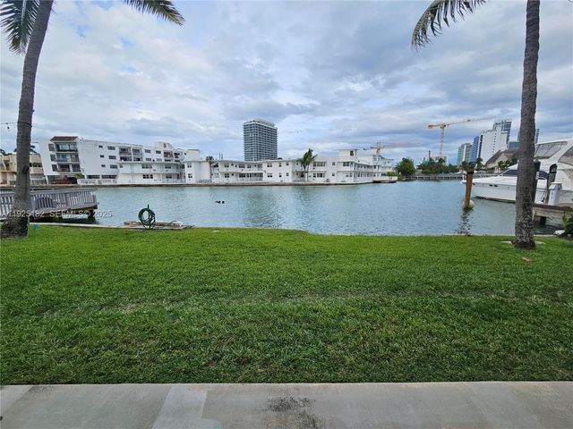 6905 Bay Dr 16, Miami Beach, FL 33141