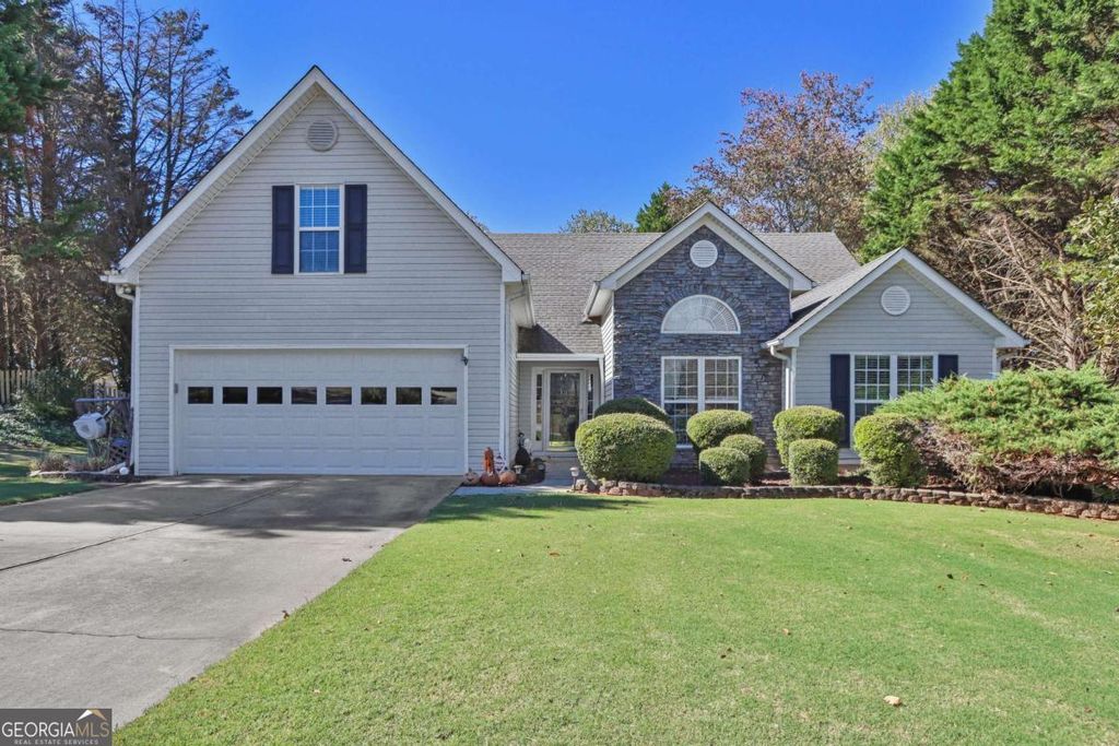 6082 Hillsdale Circle, Flowery Branch, GA 30542