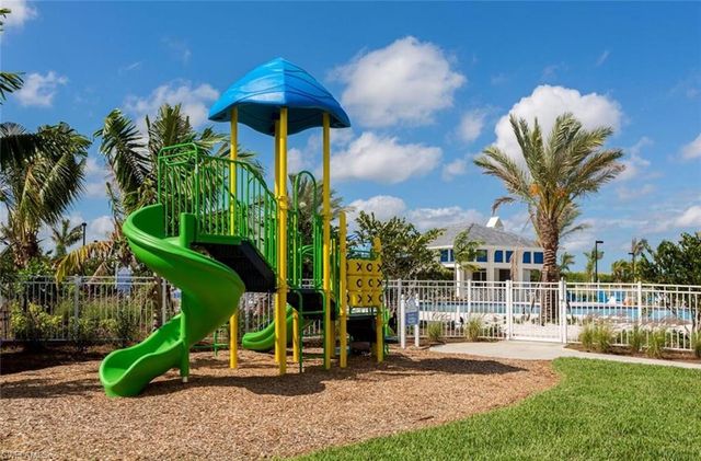 4474 Waterscape LN, Fort Myers, FL 33966