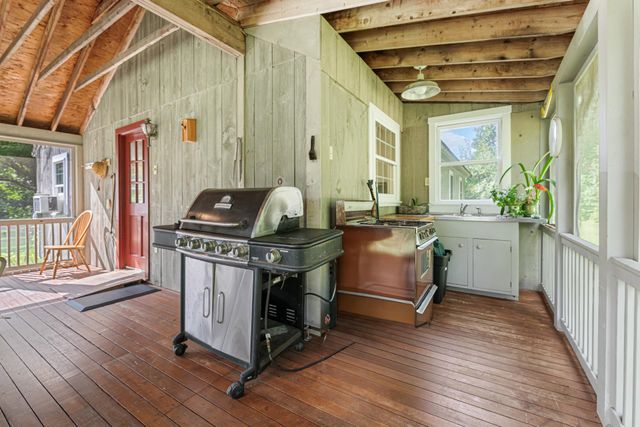 224 S Bennington Road, Bennington, NH 03442