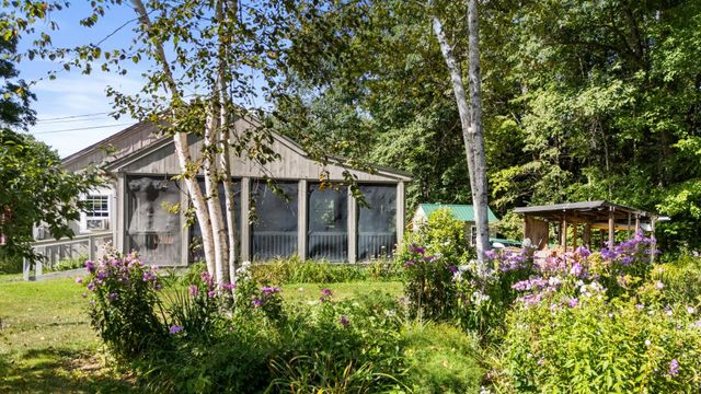 224 S Bennington Road, Bennington, NH 03442