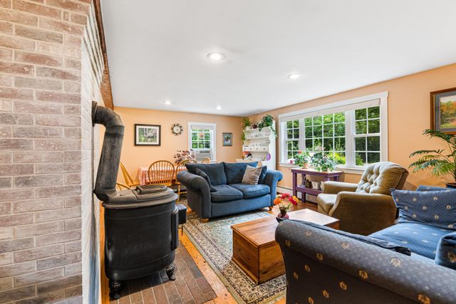 224 S Bennington Road, Bennington, NH 03442