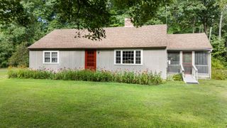 224 S Bennington Road, Bennington, NH 03442