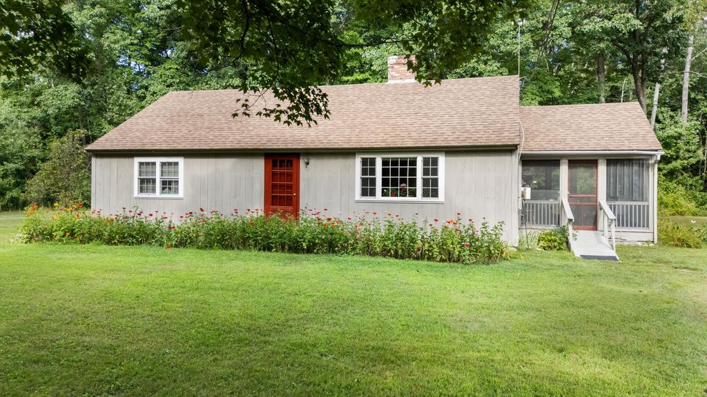 224 S Bennington Road, Bennington, NH 03442