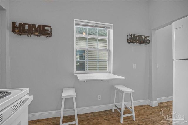 911 N Davis Hwy, Pensacola, FL 32501