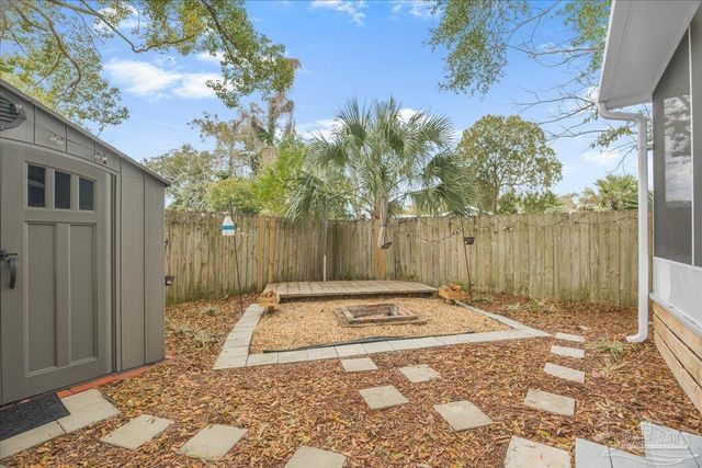 911 N Davis Hwy, Pensacola, FL 32501