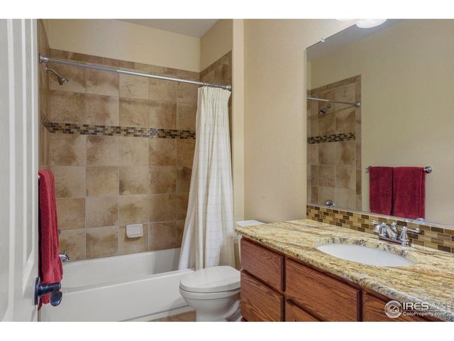 2353 S Juniper Way, Lakewood, CO 80228