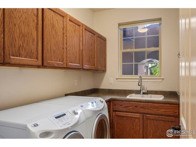 2353 S Juniper Way, Lakewood, CO 80228