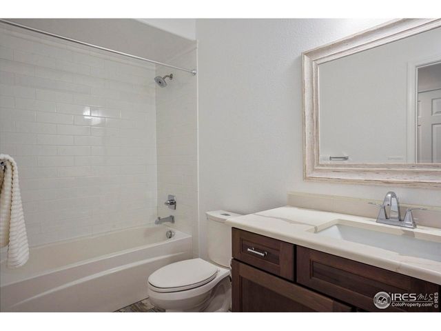 2353 S Juniper Way, Lakewood, CO 80228