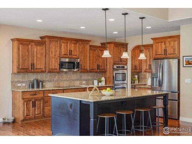 2353 S Juniper Way, Lakewood, CO 80228