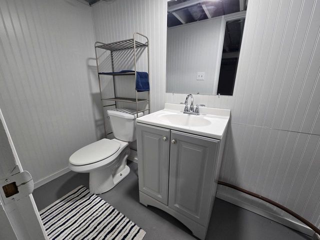 1705 S Calhoun ROAD, New Berlin, WI 53151