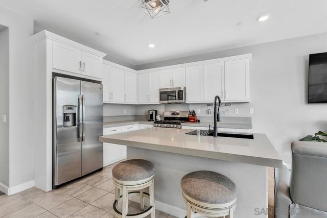 21512 Harmony Village Drive, Escondido, CA 92029